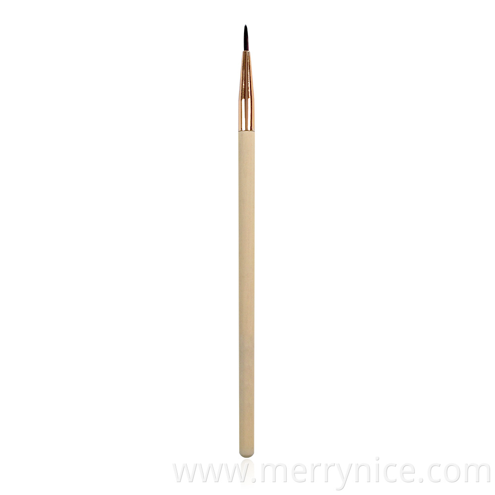 Tapered Eyeliner Brush